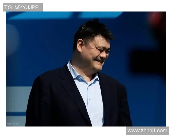 跨越时代的篮球巨星摩西马龙姚明的传奇故事与影响力探讨